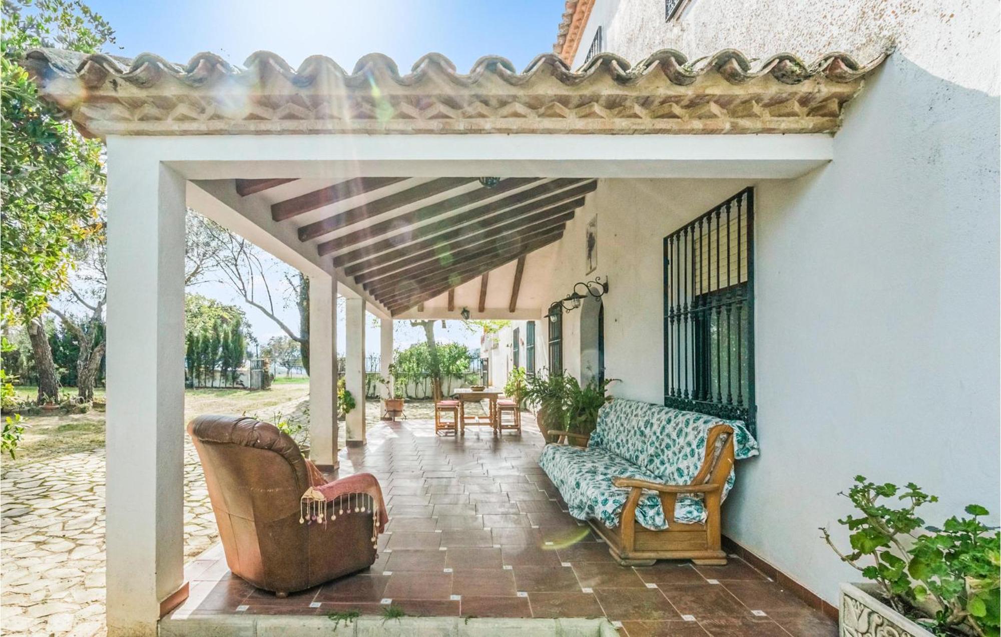 Gorgeous Home In Aldeaquemada With Swimming Pool المظهر الخارجي الصورة