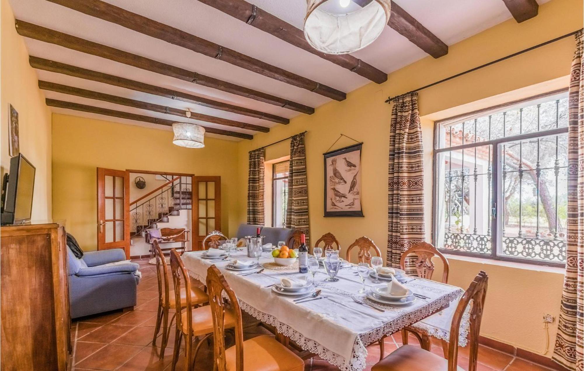 Gorgeous Home In Aldeaquemada With Swimming Pool المظهر الخارجي الصورة