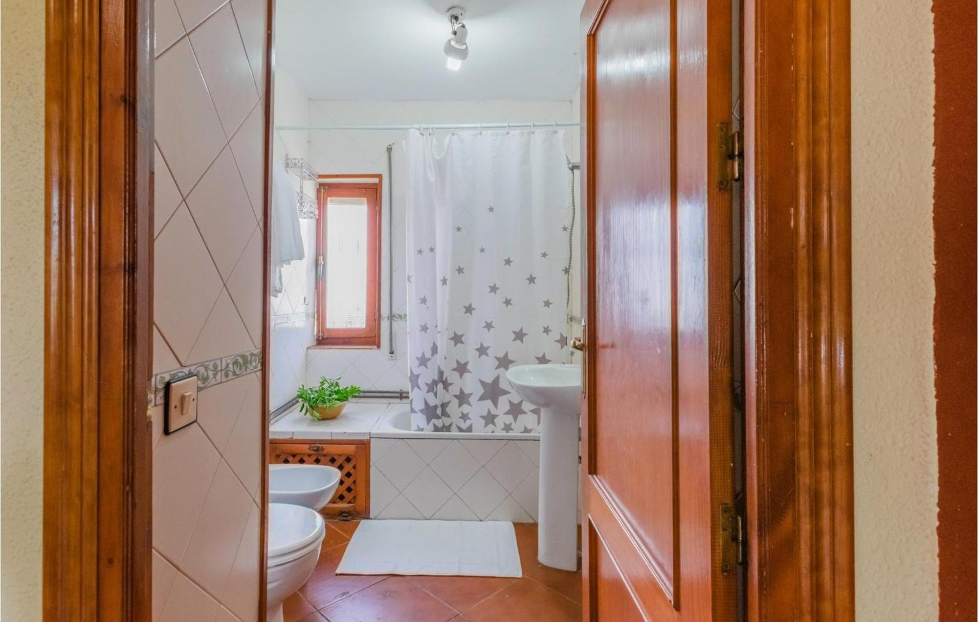 Gorgeous Home In Aldeaquemada With Swimming Pool المظهر الخارجي الصورة