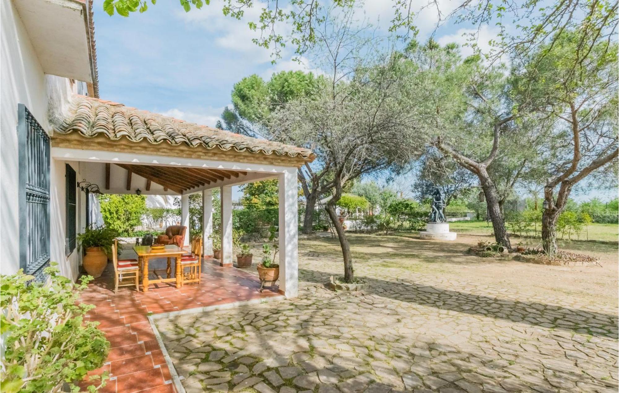 Gorgeous Home In Aldeaquemada With Swimming Pool المظهر الخارجي الصورة